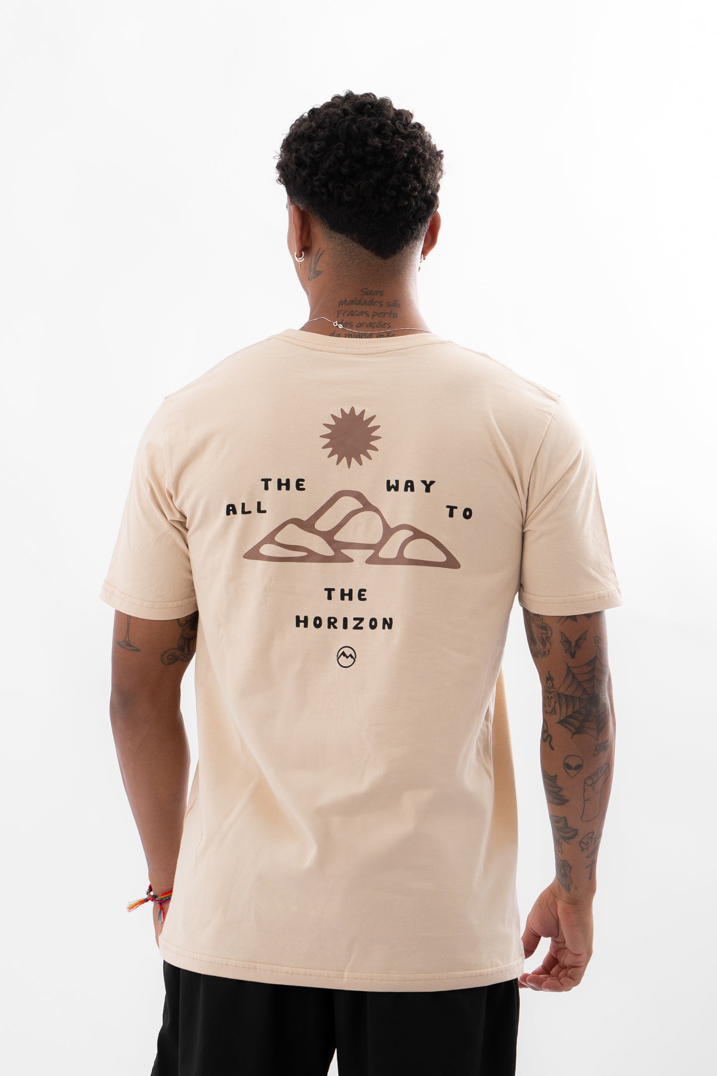 T-shirt Malha Premium Mountain Estampada Areia SM The