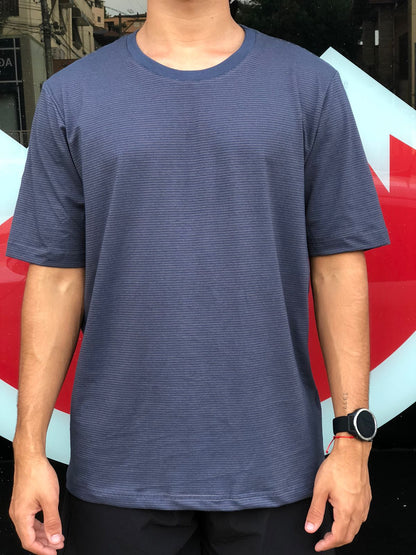 T-shirt Malha Premium Listras Especial Marinho Ouro