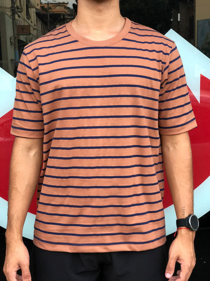 T-shirt Malha Premium Listras Especial Marrom